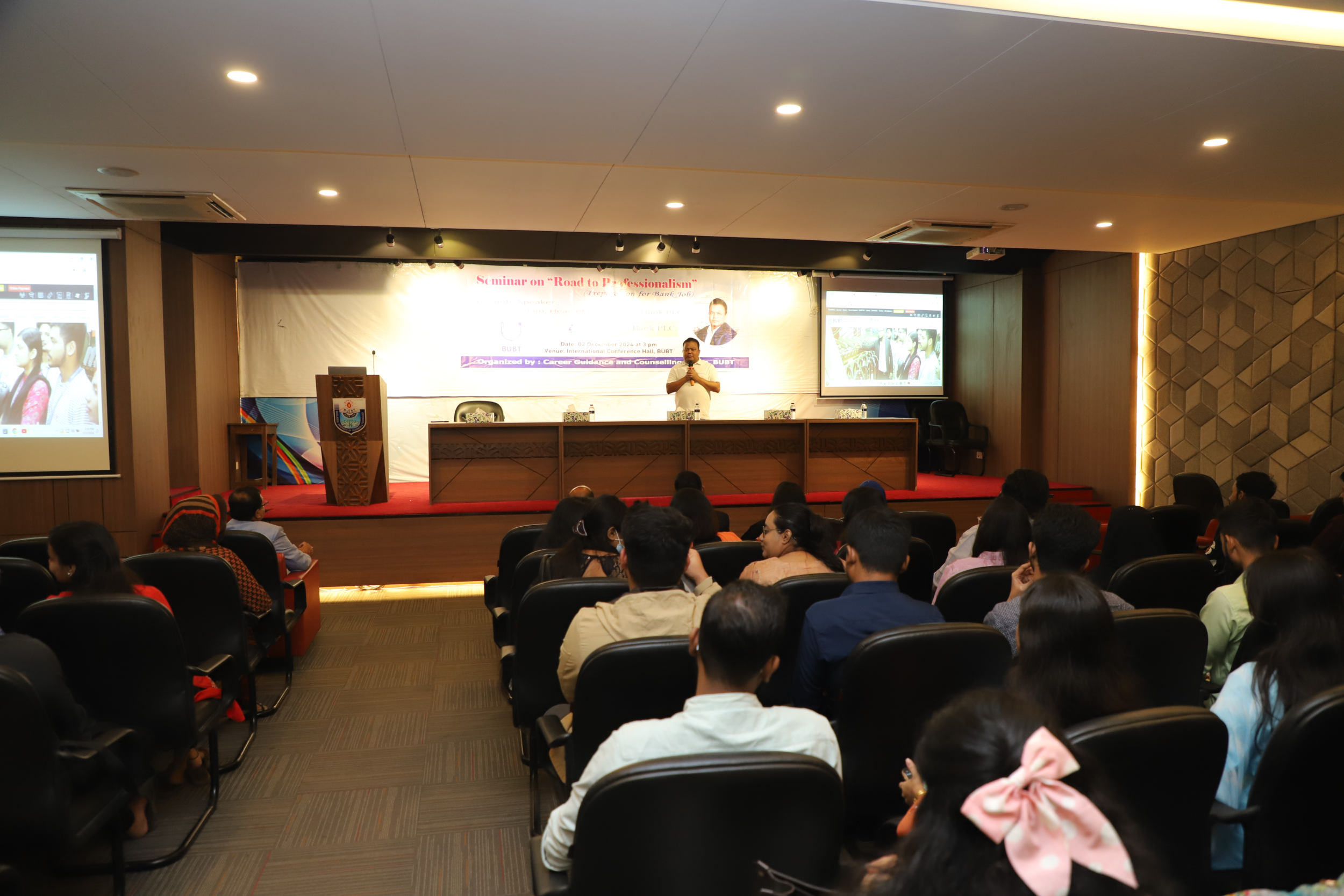 Seminar Road to Professionalism